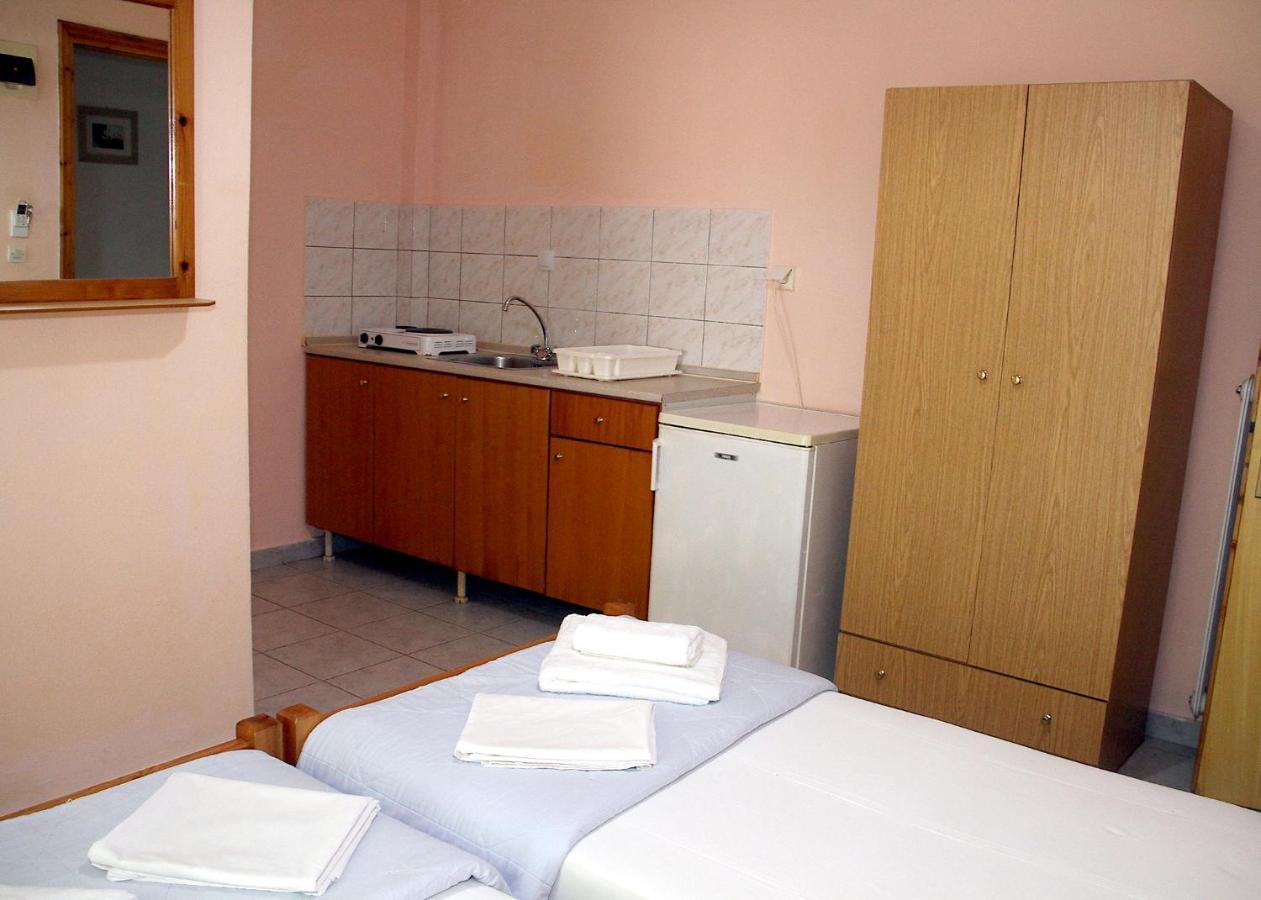 Lemonia Hotel Paralía Buitenkant foto